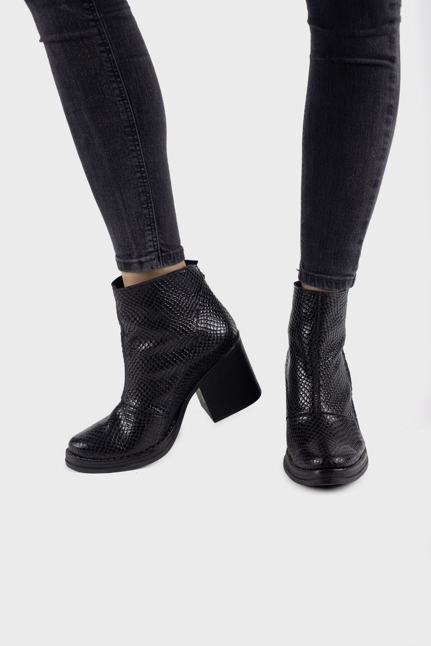 Botín Negro Reptil
