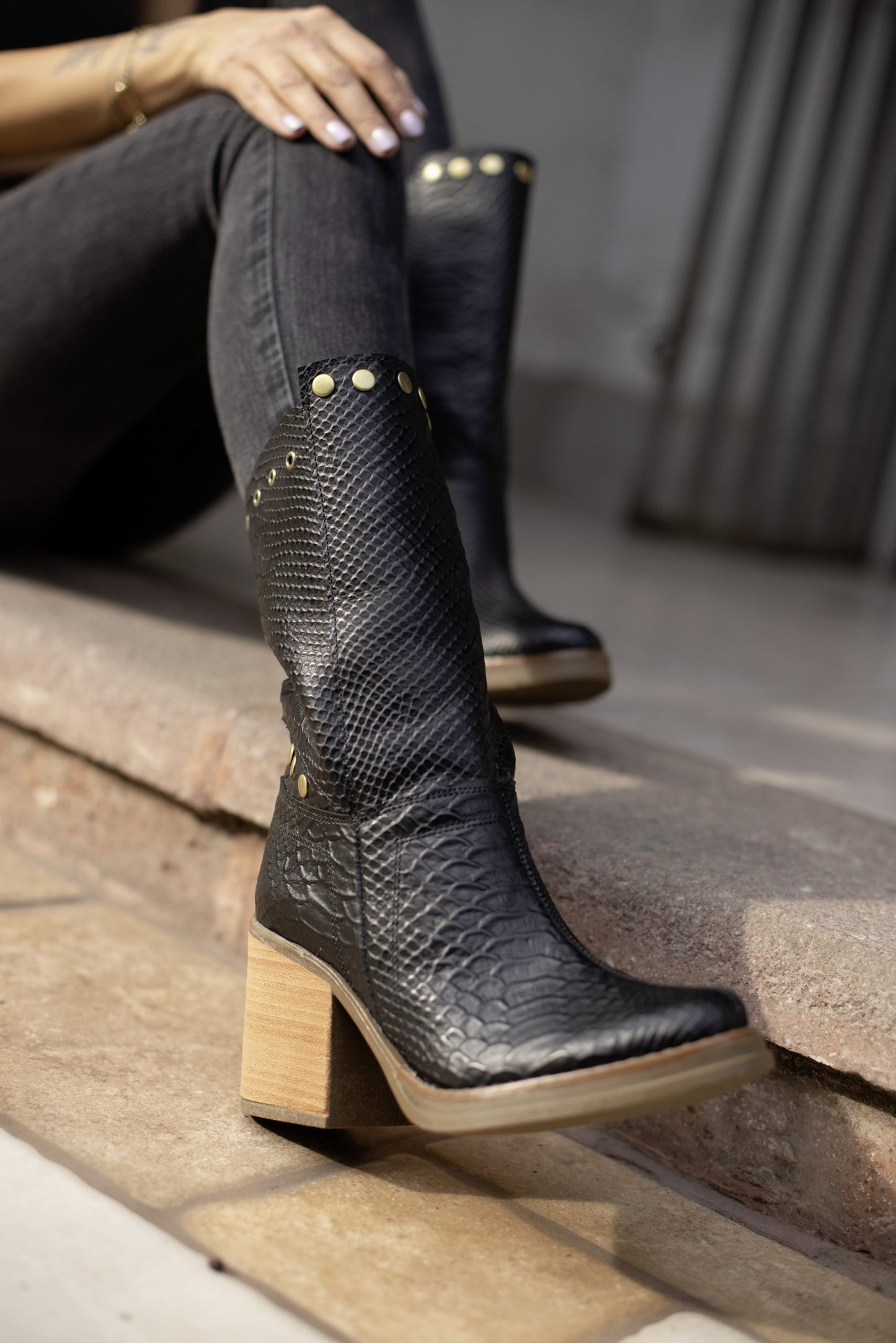 Bota reptil media pierna