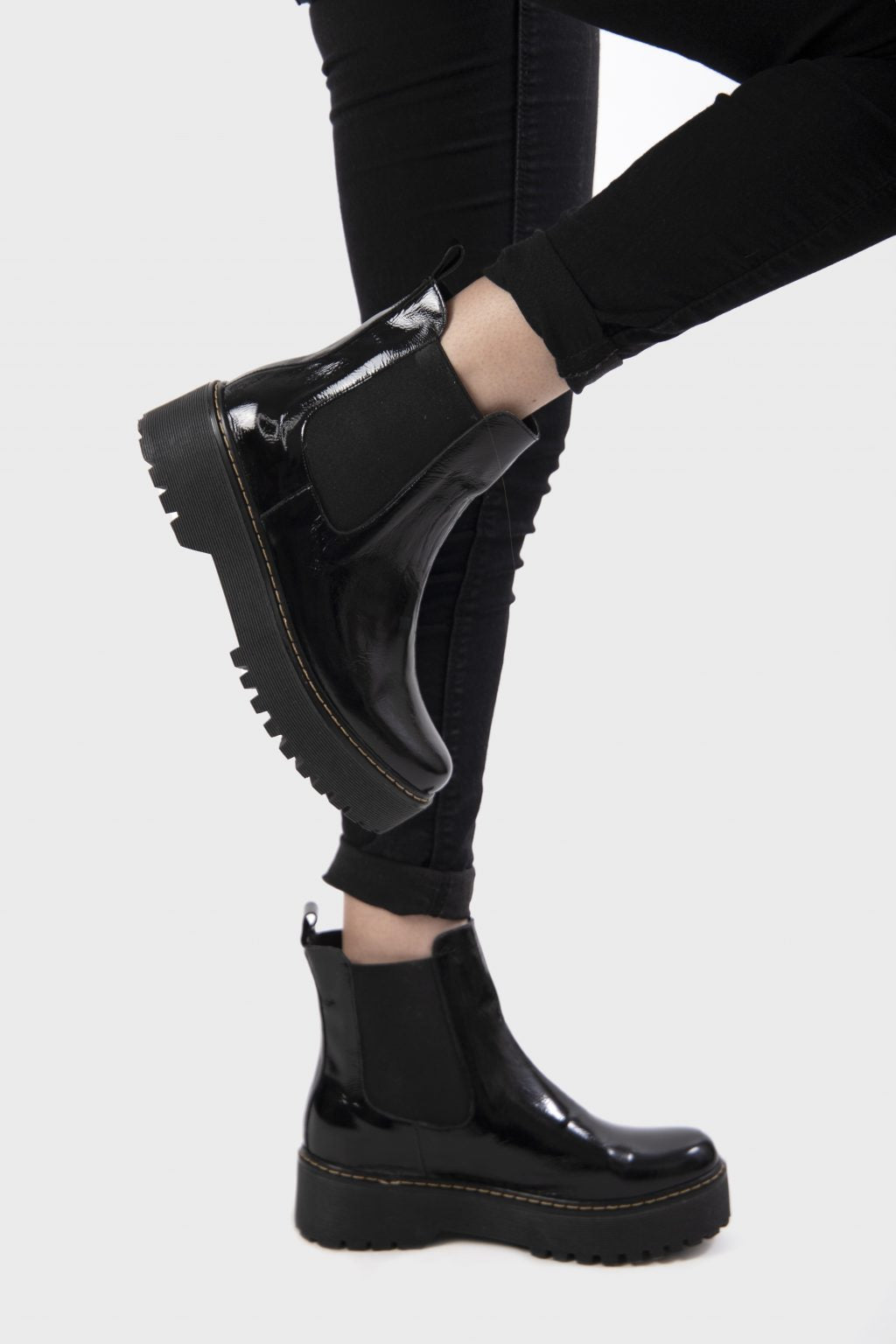 Botín chelsea planta de goma