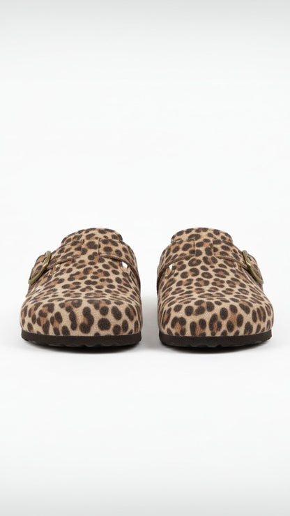 Zuecos de Cuero Ren Clogs