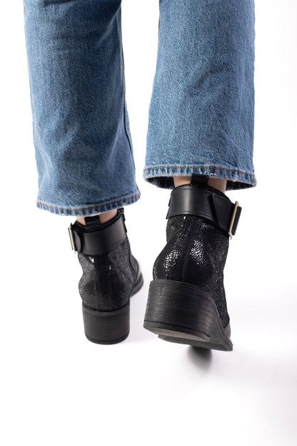 Botín valeria Negro